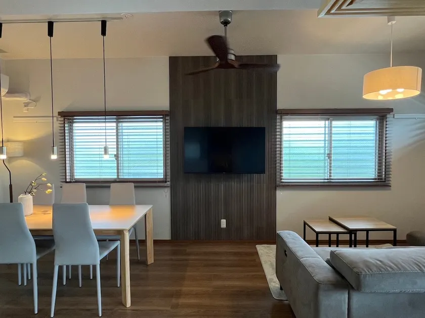 Newly built! 25 min drive to the airport, 1 min walk to the convenience store, 9 min walk to Okinawa World, close to Costco - Image 1