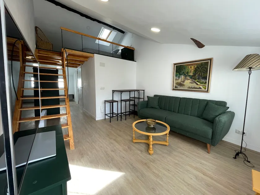 Cesar Céntrico Apartments, Studio with 2 beds. - Image 1