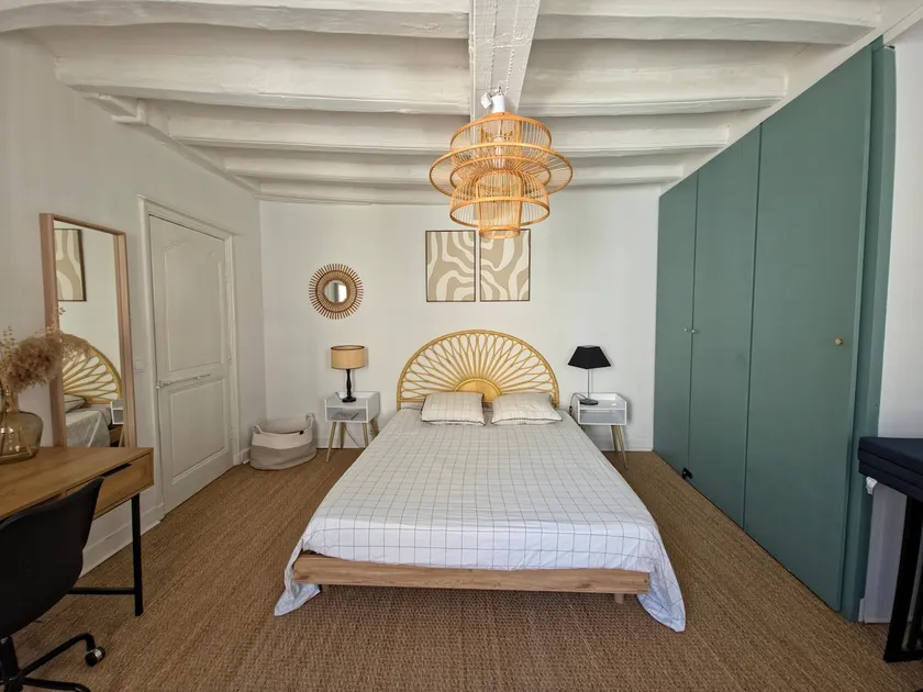 Renovated loft in the city center | Ideal for couples & professionals - Image 1