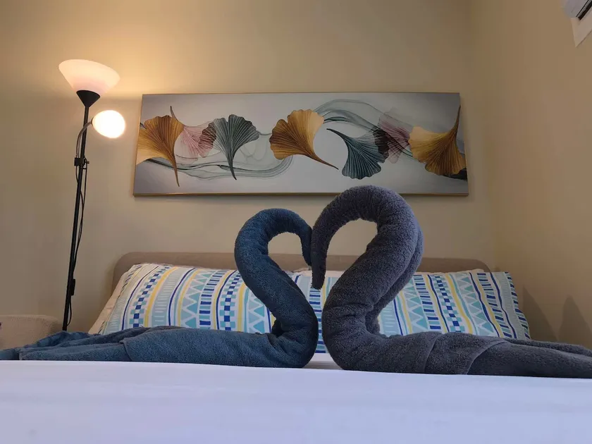 Cozy Studio Condo - Image 1