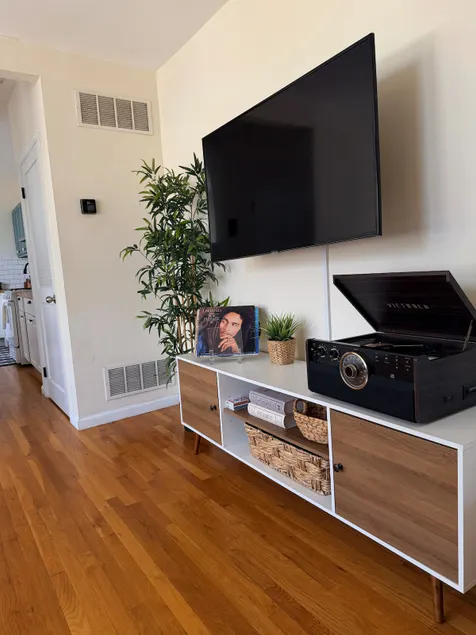 Beautiful Apartment near the EWR Airport and NYC - Image 1