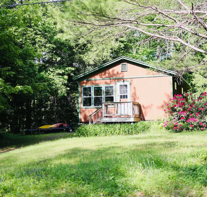 Charming Lake Cabin Adirondacks Tesla Charging - Image 1