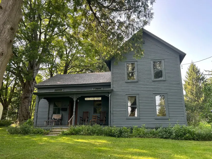 Peaceful Retreat Near Village - Image 1