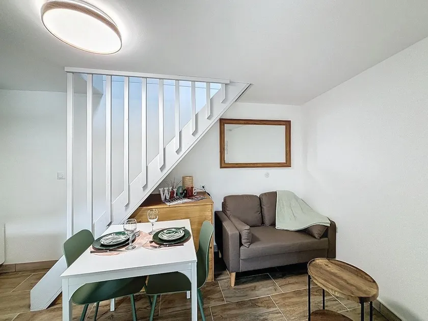 Downtown duplex - Image 1