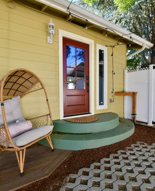 Charming Guest Suite 2 Min Drive To Downtown GP - Image 1