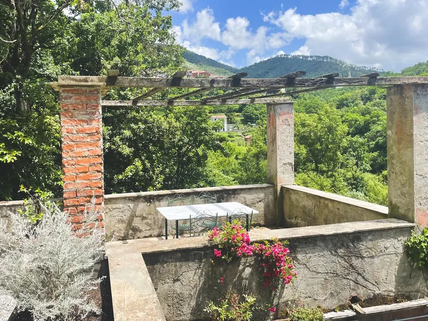 Olea: Surrounded by greenery with a view near Chiavari - Image 1