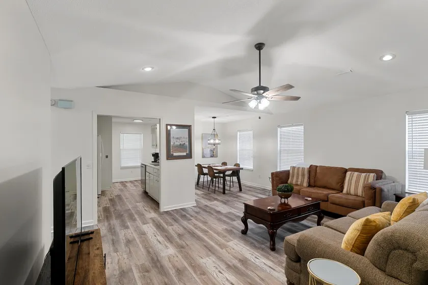 Newly Renovated Cozy Spyglass Hideaway 3 BR 2 Bath - Image 1
