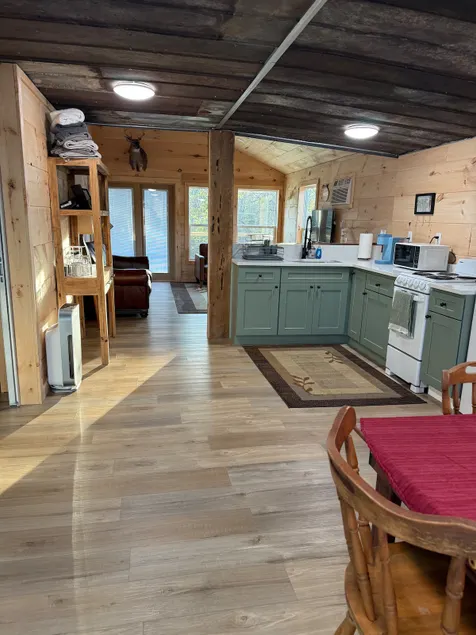 Seq River 2BR Cabin - newly remodeled. Tiny home 1 - Image 1