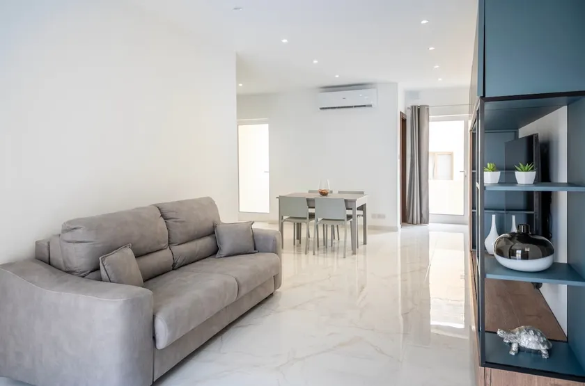 2 bedroom Gudja - Image 1