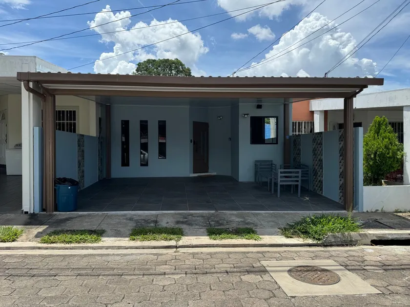 Vacation home - Image 1