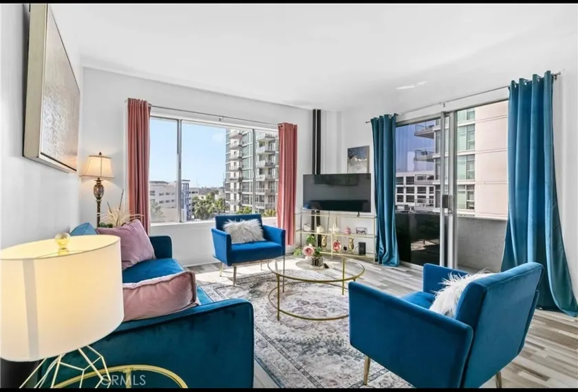 Luxurious Ocean View Condo 3 min walking to Beach - Image 1