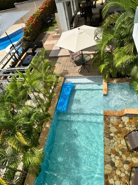 Beautiful Mediterranean-style vacation home - Image 1