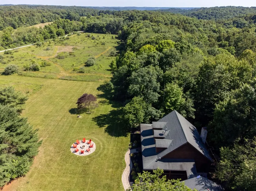 Loggin’ Out: 5BR LUX Movie & Theater Cabin - Image 1
