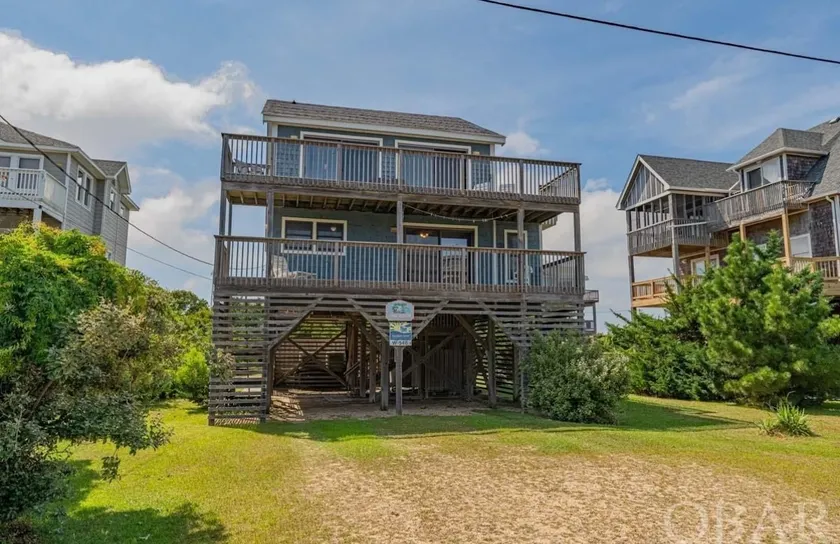 Adorable 2nd Row Ocean view easy Beach Access - Image 1