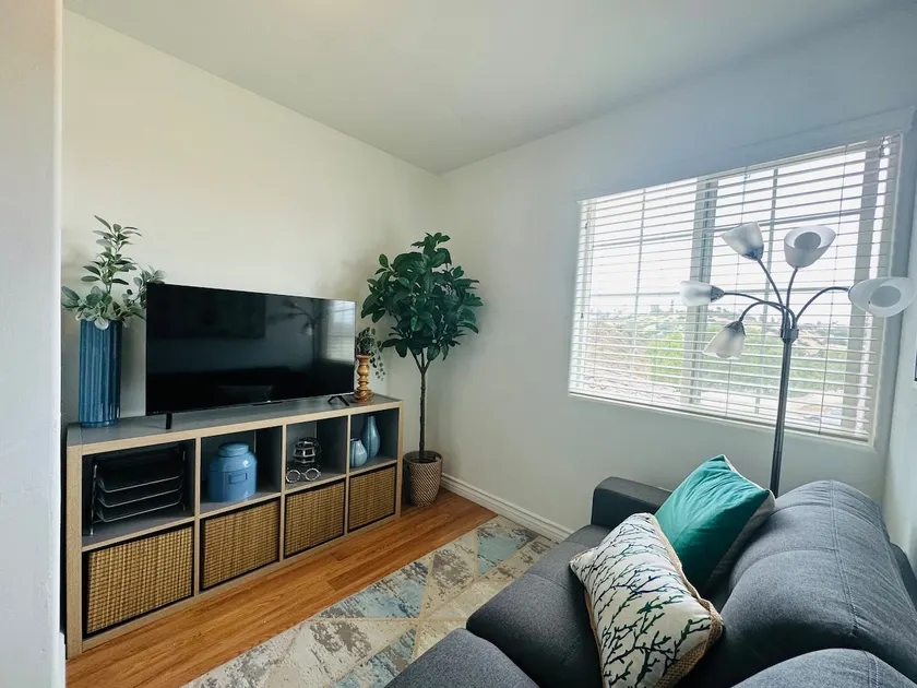 Private guest house - Image 1