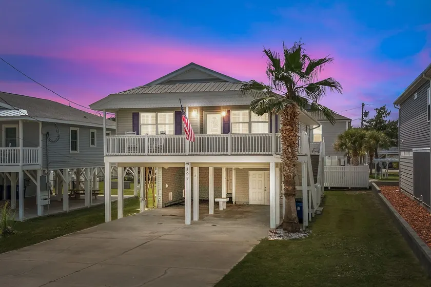 Grove Cove | Beach 2 Min | Dog-Friendly | Hot Tub - Image 1
