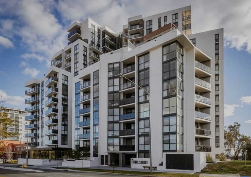 Comfy 2 Bed Room Apartment, Outdoor pool - Image 1