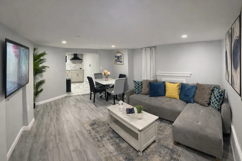 Spacious 2BR Apt w/ Free Parking • Easy NYC Access - Image 1