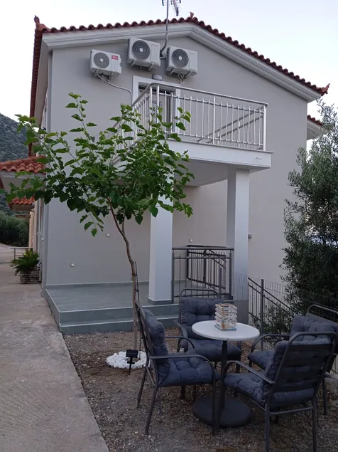 Tigani House - Image 1