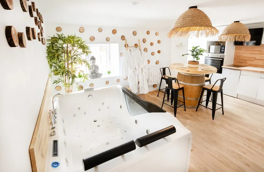 Relaxing suite - Image 1