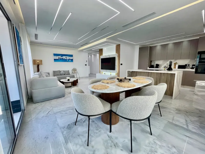 The Pearl Penthouse - Jacuzzi & Views - Image 1
