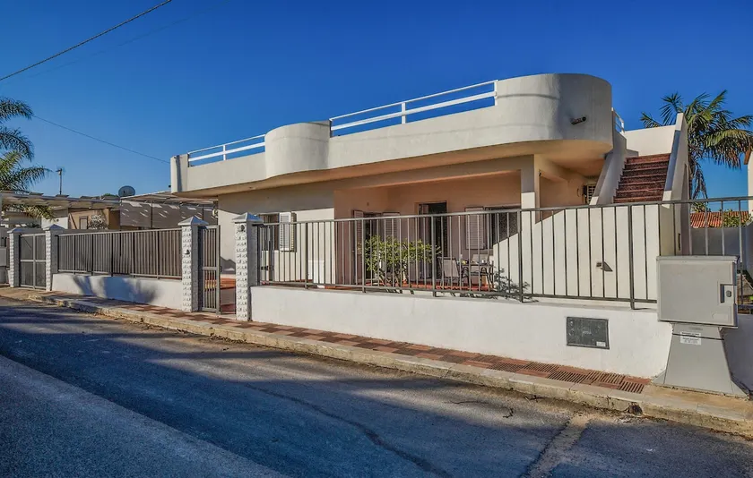 Lovely Home In Caucana With Wifi - Image 1