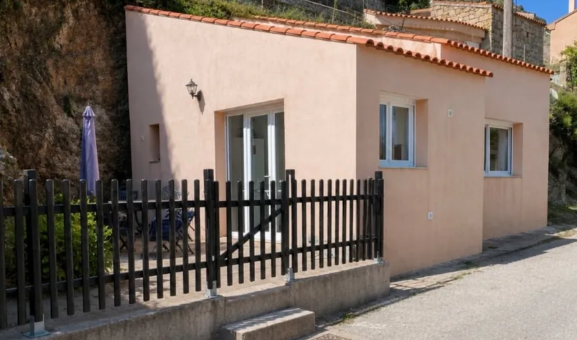 Mini villa at cotty - Image 1
