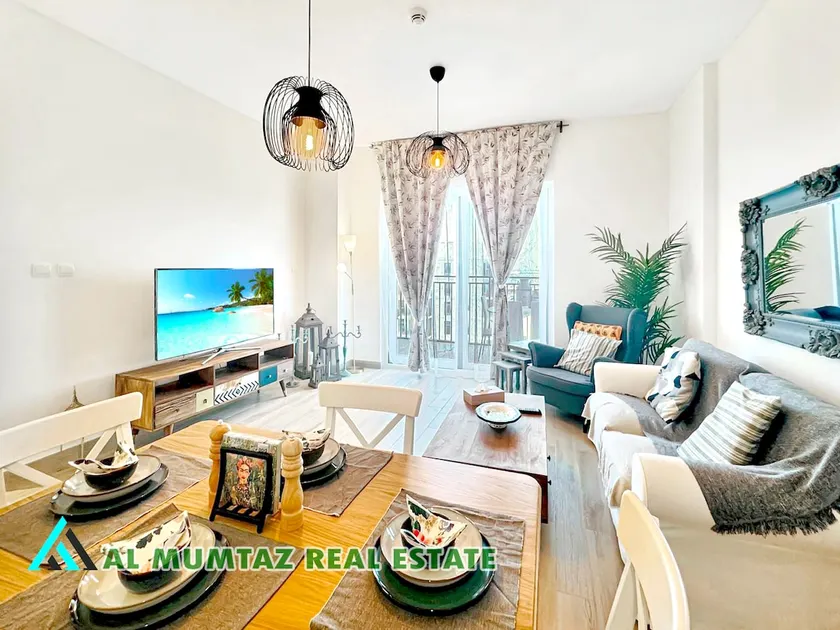 Beautiful apartment steps away from Ferrari world - Image 1