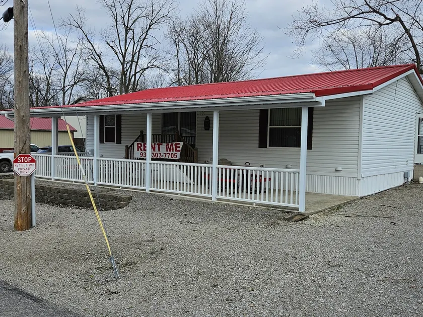 House in Lakeview - Image 1