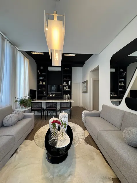 House with hydro for a couple - Image 1
