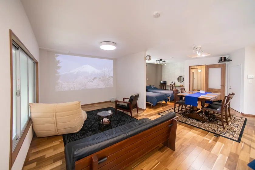 5-minute walk to Toi Beach | Spacious private rental for families and groups | Maximum 8 people - Image 1