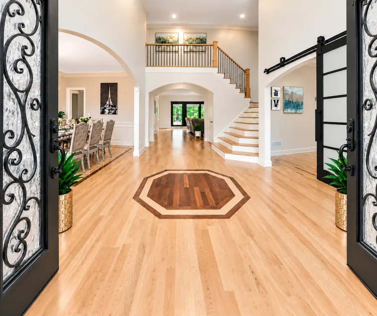 Atlanta Luxurious 6000 SqFt 9BR/Theater/ Hot Tub - Image 1