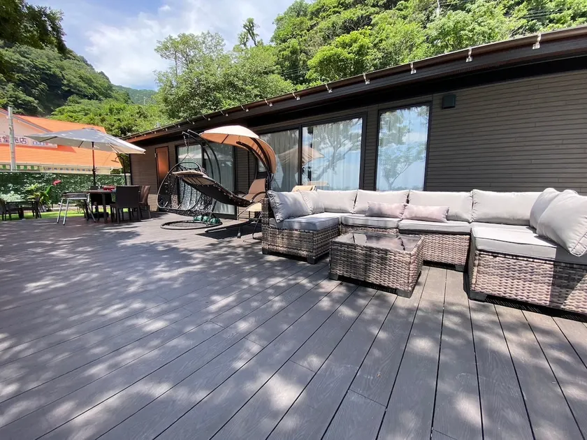 Nishiizu, a private villa along the sea | A superb ocean view spreads out in front of you - Image 1