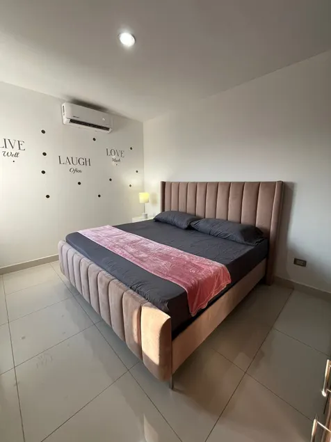 N13. Beautiful and feminine mini apartment. - Image 1