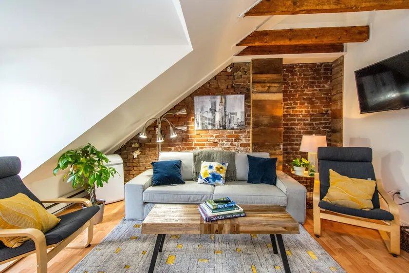 Wonderful Loft in Historic DT Unit 4 5137 - Image 1