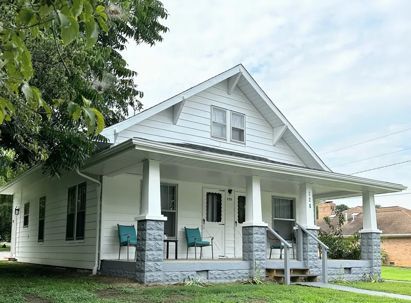 The Getaway-3 Bed, 2 Bath, King Bed. Sleeps 6-10 - Image 1