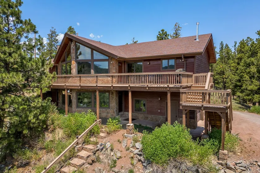 Antler Ridge Ridgehouse - Image 1