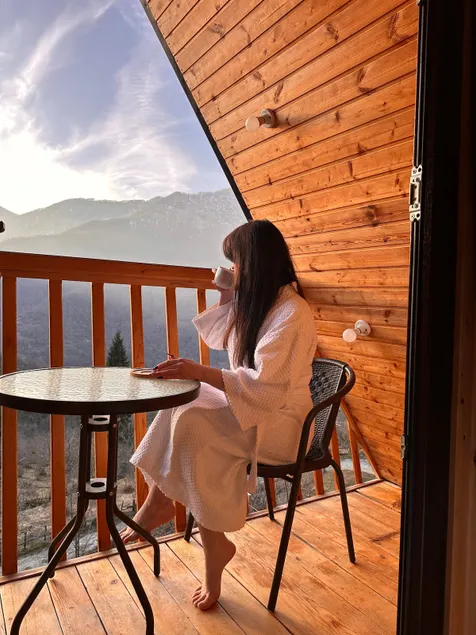 House with mountain and lake view and sauna - Image 1