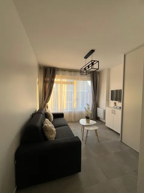 Studio near Asterix Park. - Image 1