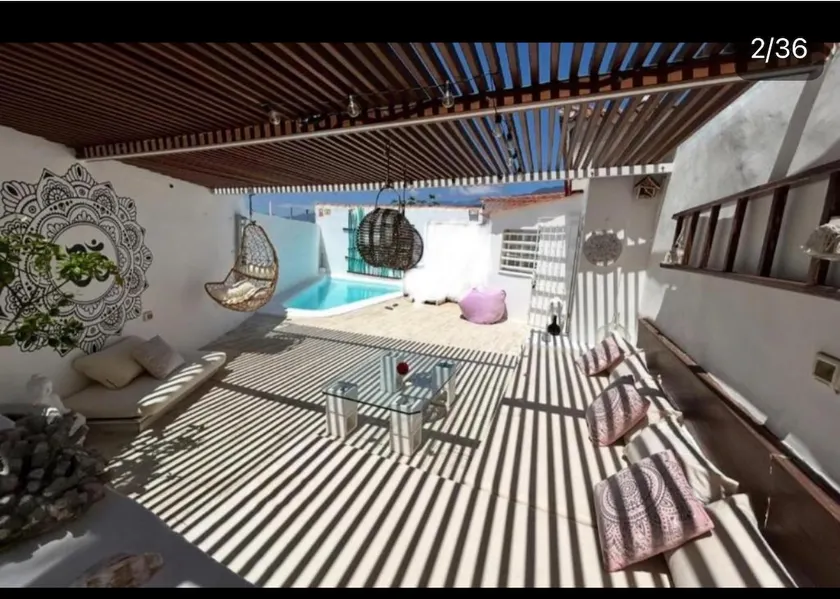 Claudia Radazul House - Image 1