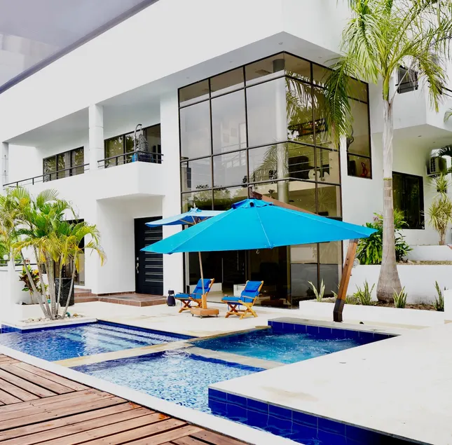 Lujosa Villa Italiana, Luxury Premium Stay - Image 1