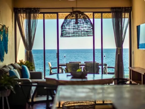 Exclusive First Floor Beach Apartment - Image 1