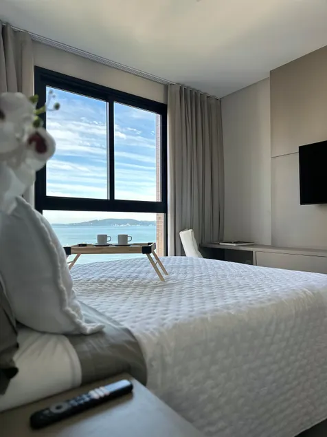 Manhattan 2 Bedroom Sea View - Image 1