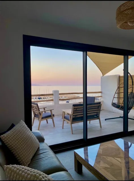 T2 harbor view, jacuzzi, terrace and parking - Image 1