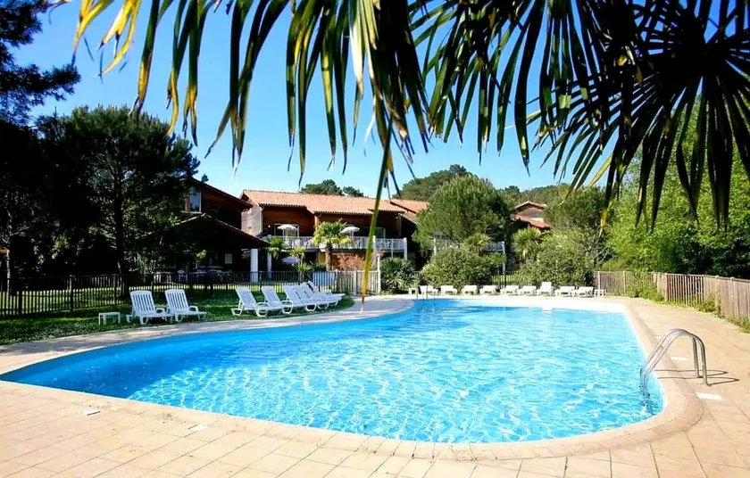 Studio in Capbreton, With Wonderful sea View, Shared Pool and Terrace - 1 km From the Beach - Image 1