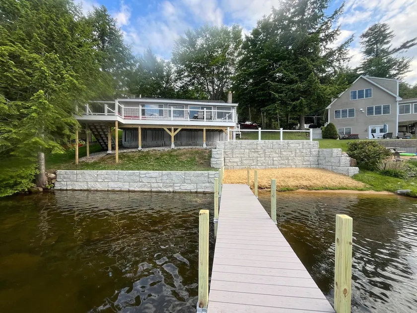 Rustic cottage on Sawyer Lake - Image 1