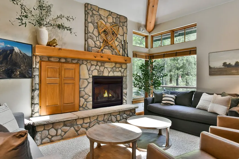 Starfire Townhomes at West Keystone - Image 1