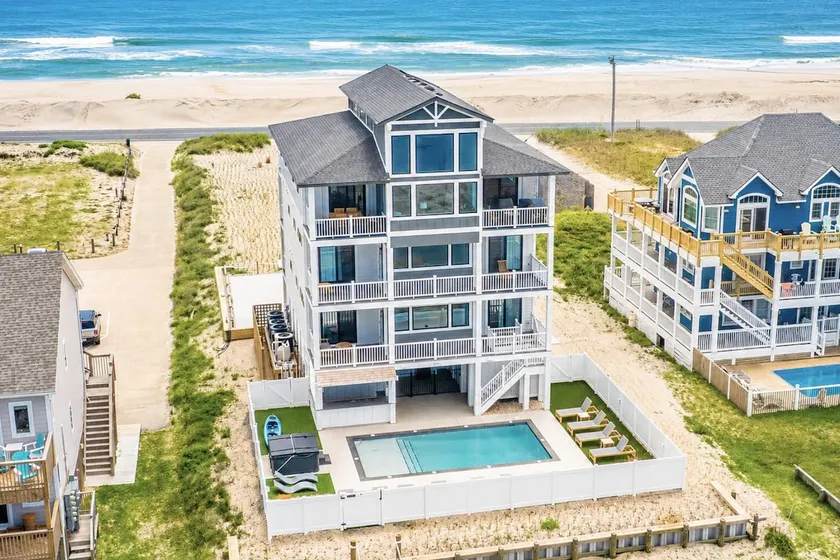 Endless Sound and Ocean Views! Sleeps 22 Guests - Image 1