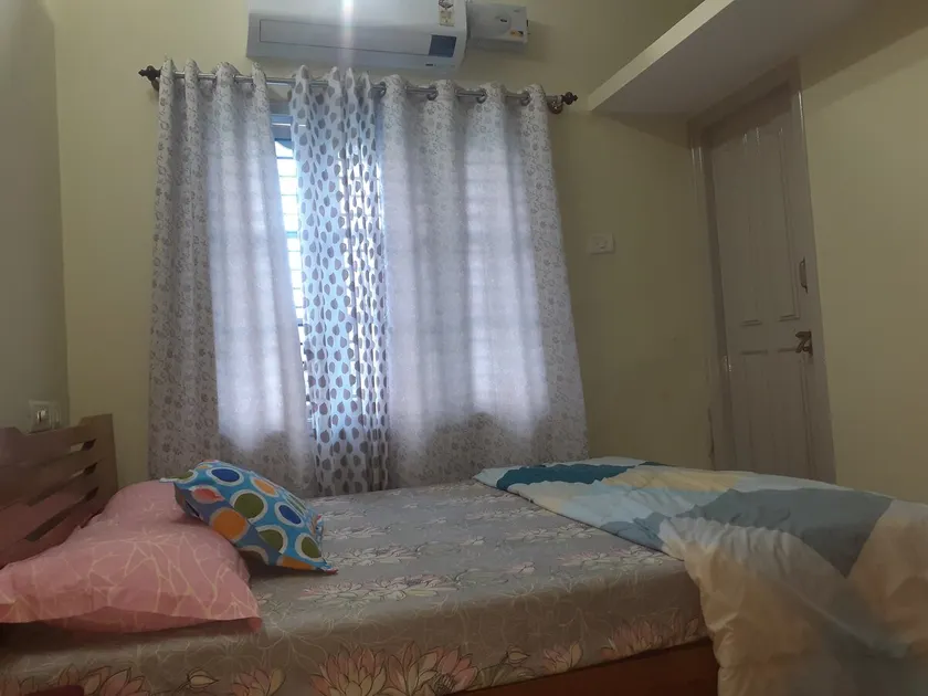 Park View, 4bhk(GF 2BHK+FF 2BHK),AC, City Centre . - Image 1