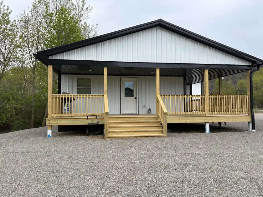 Kozy Keuka Getaway - Image 1